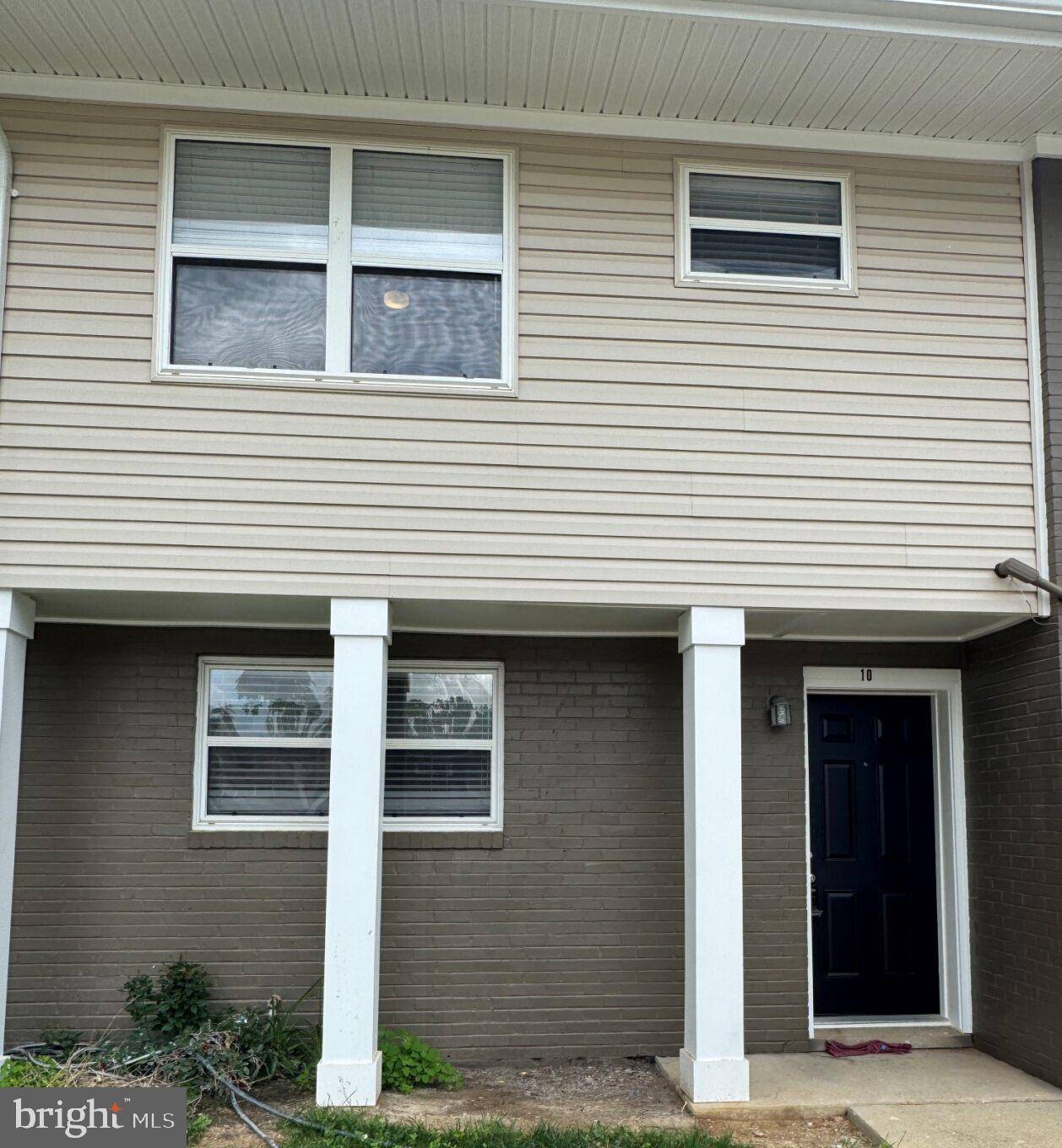 Waldorf, MD 20601,2050 NIKE DR #10