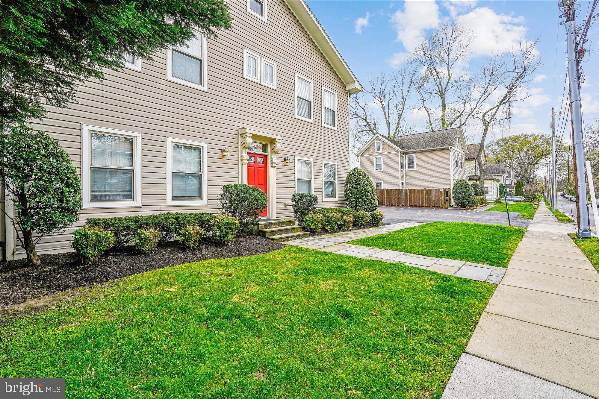 Alexandria, VA 22301,409 E RAYMOND AVE #8