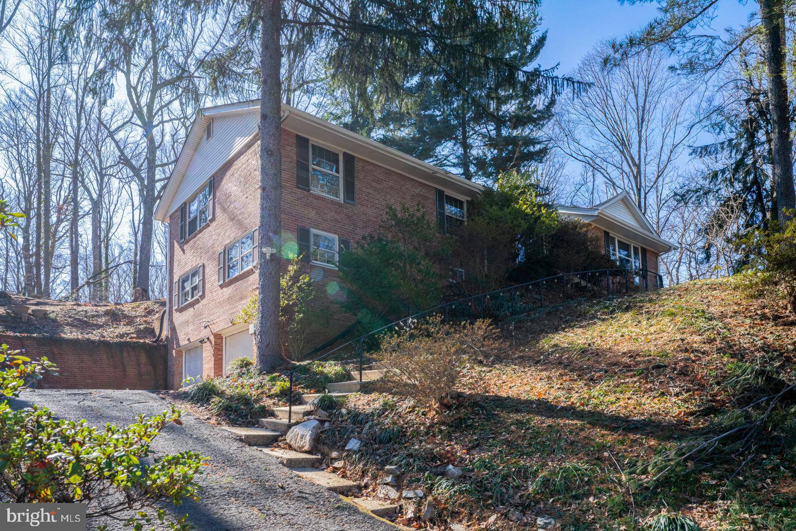 Falls Church, VA 22041,3706 QUAINT ACRE CIR