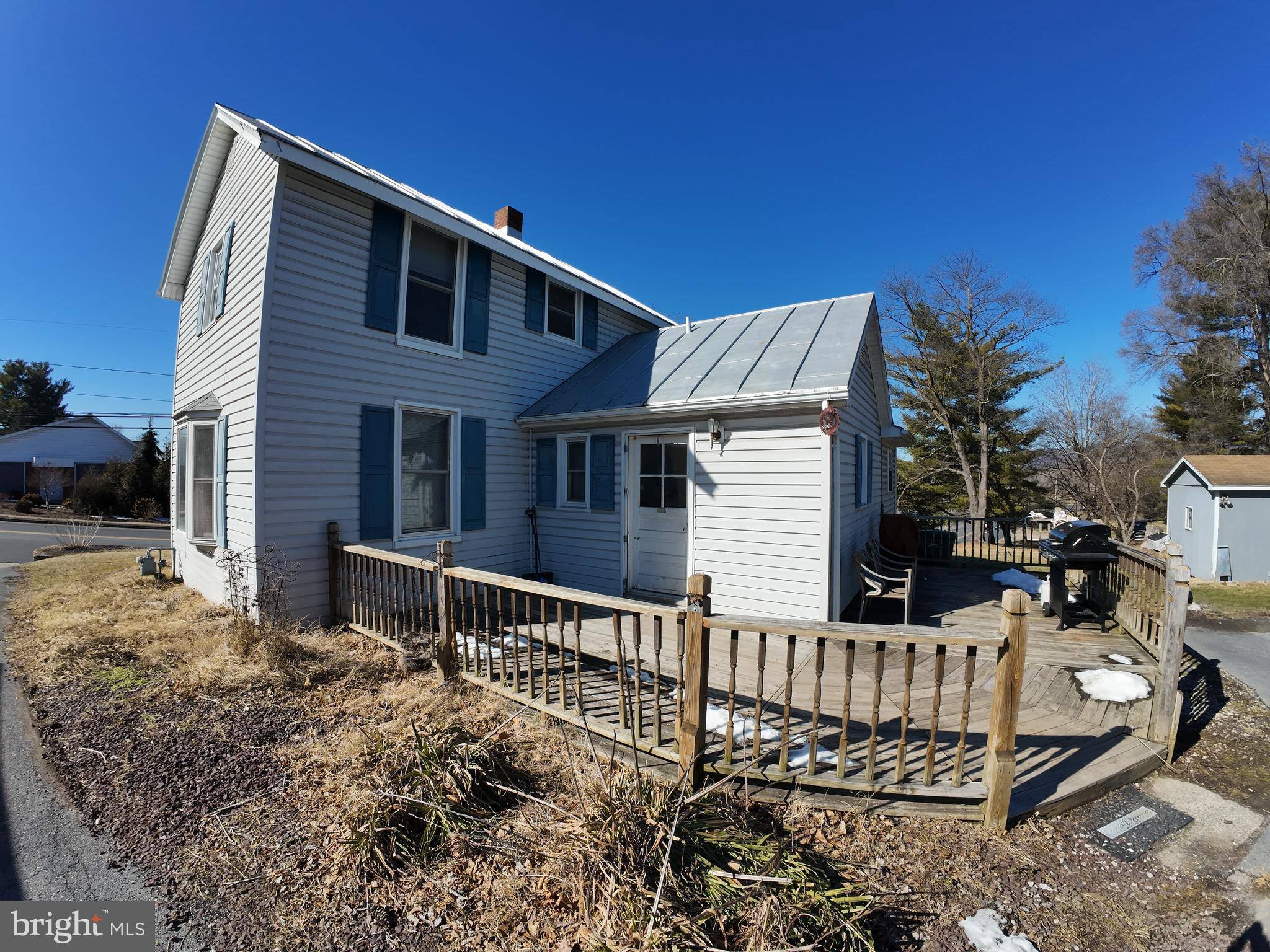 Broadway, VA 22815,151 E LEE ST