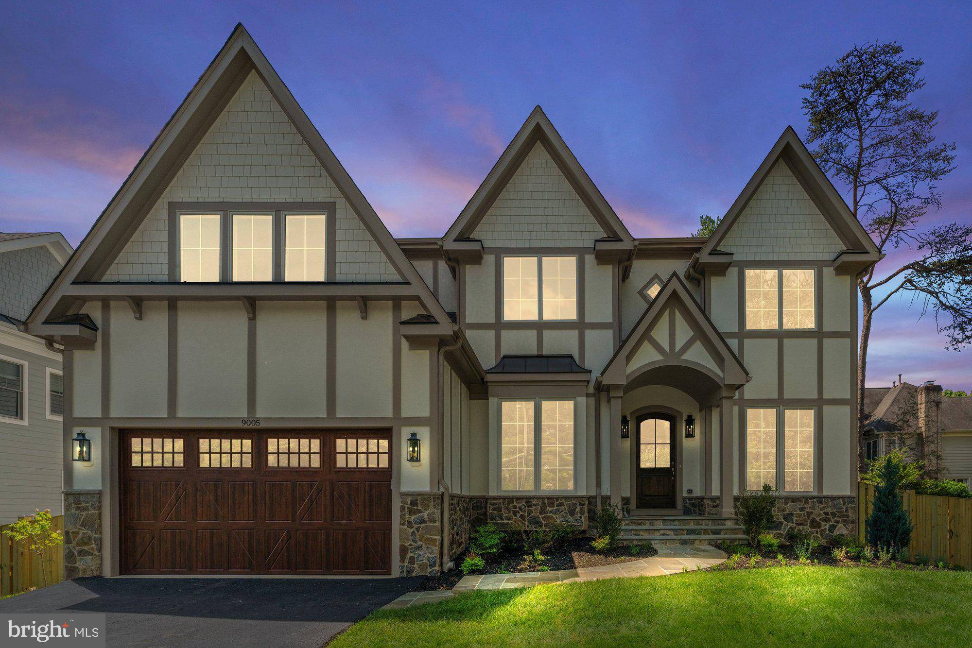 Vienna, VA 22182,9005 RIDGE LN