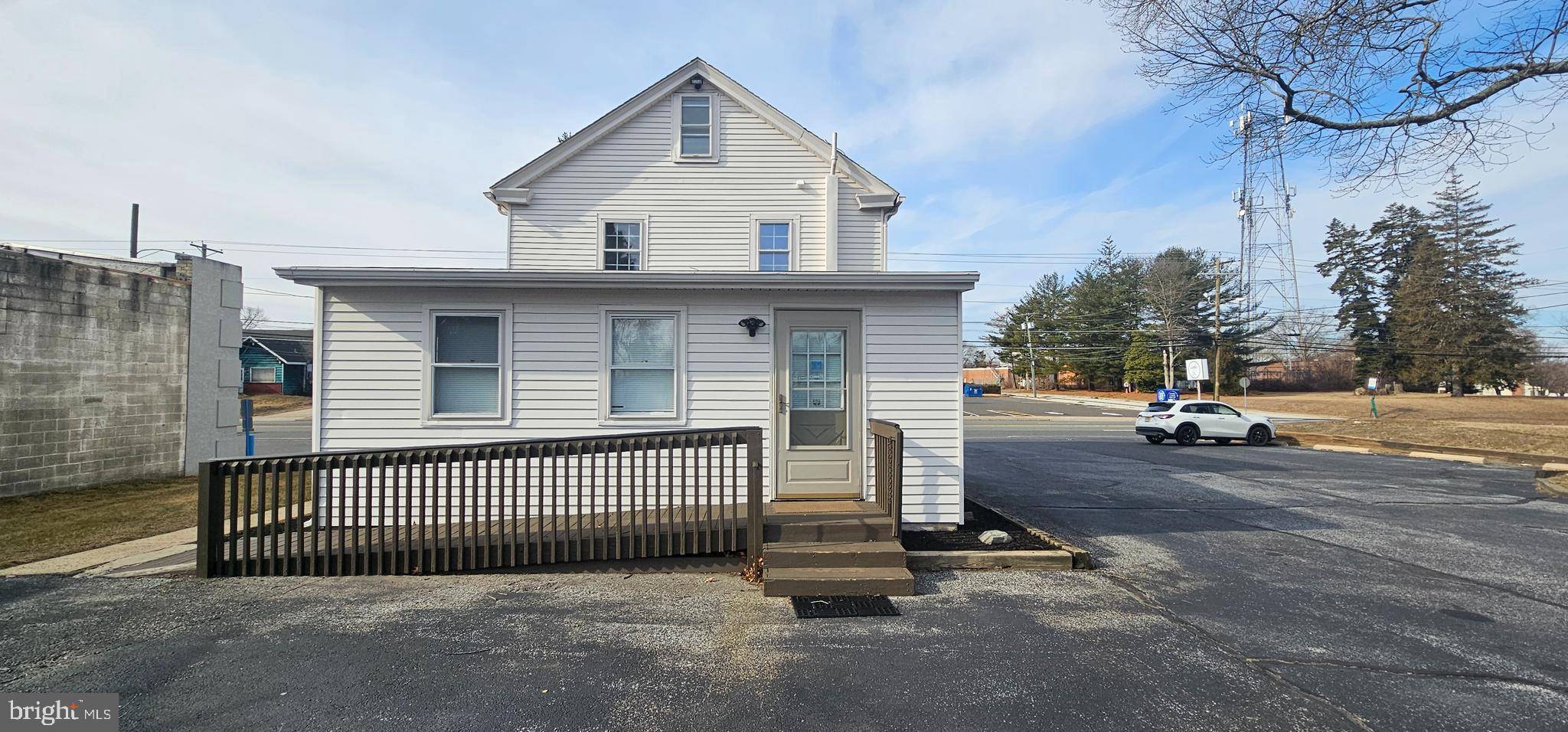 Laurel Springs, NJ 08021,513 N WHITE HORSE PIKE