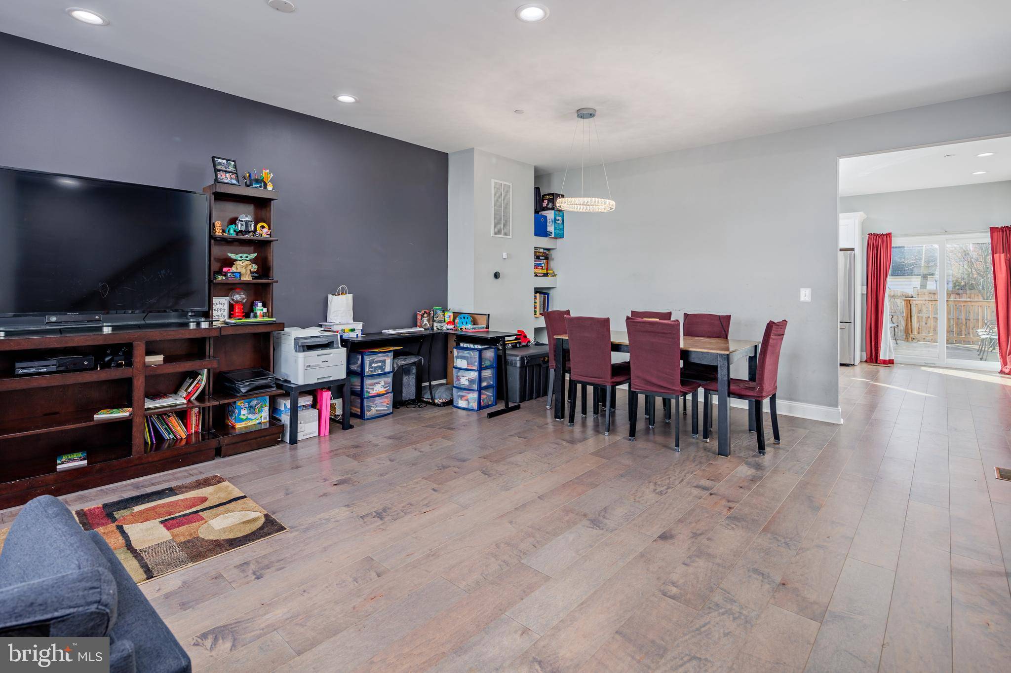 Baltimore, MD 21215,3749 FORDS LN