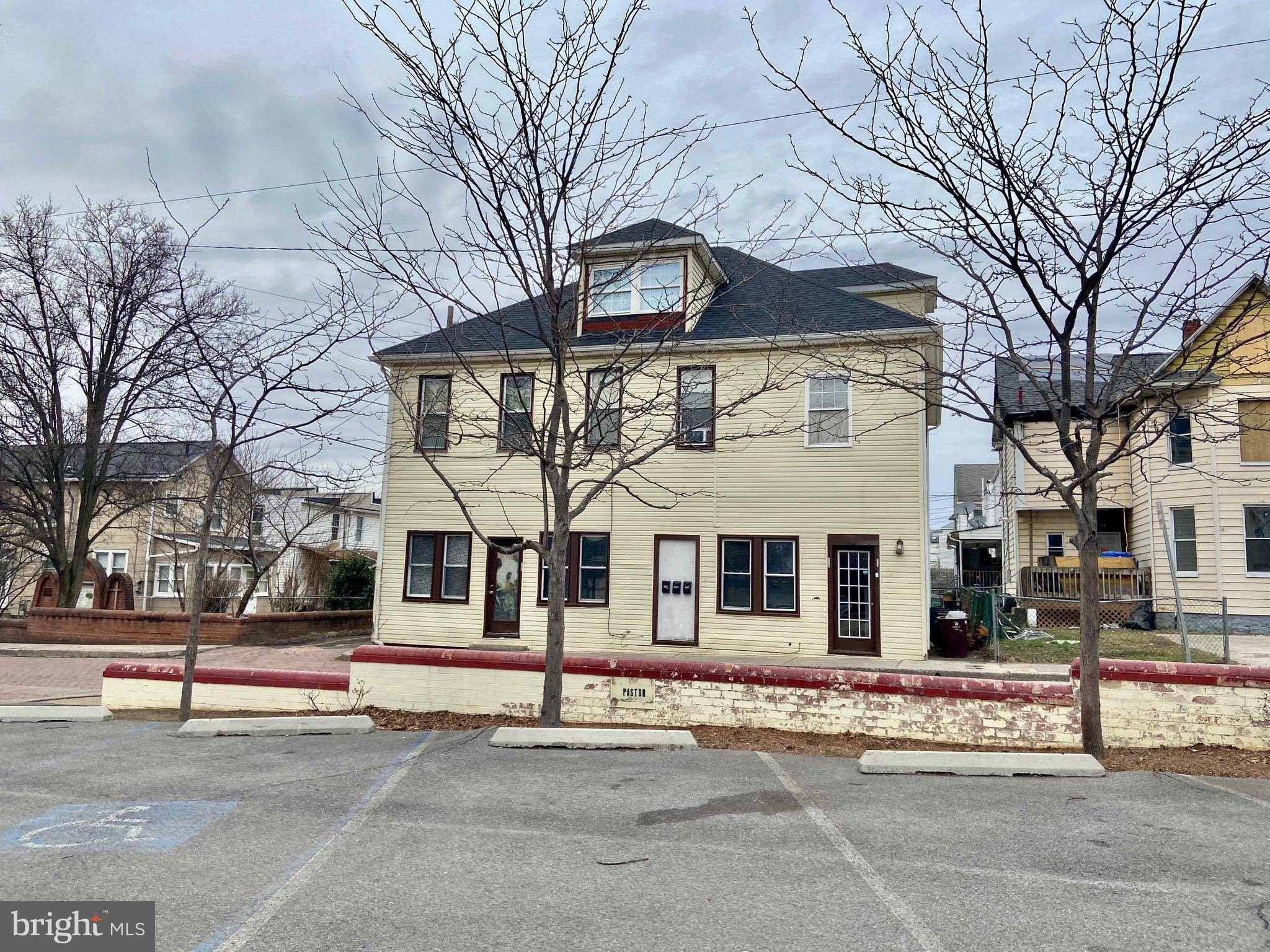 Cumberland, MD 21502,108 E FOURTH ST