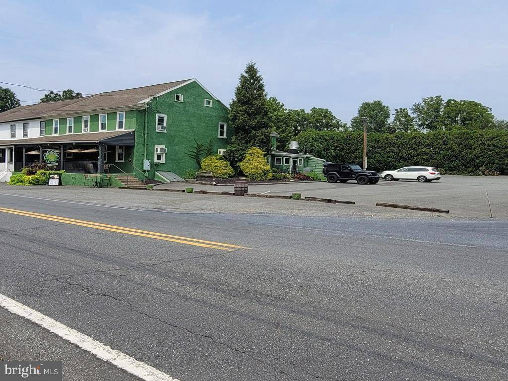 Douglassville, PA 19518,7408 BOYERTOWN PIKE