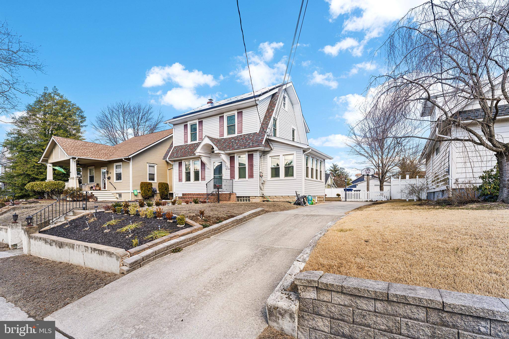 Delanco, NJ 08075,318 CENTER AVE
