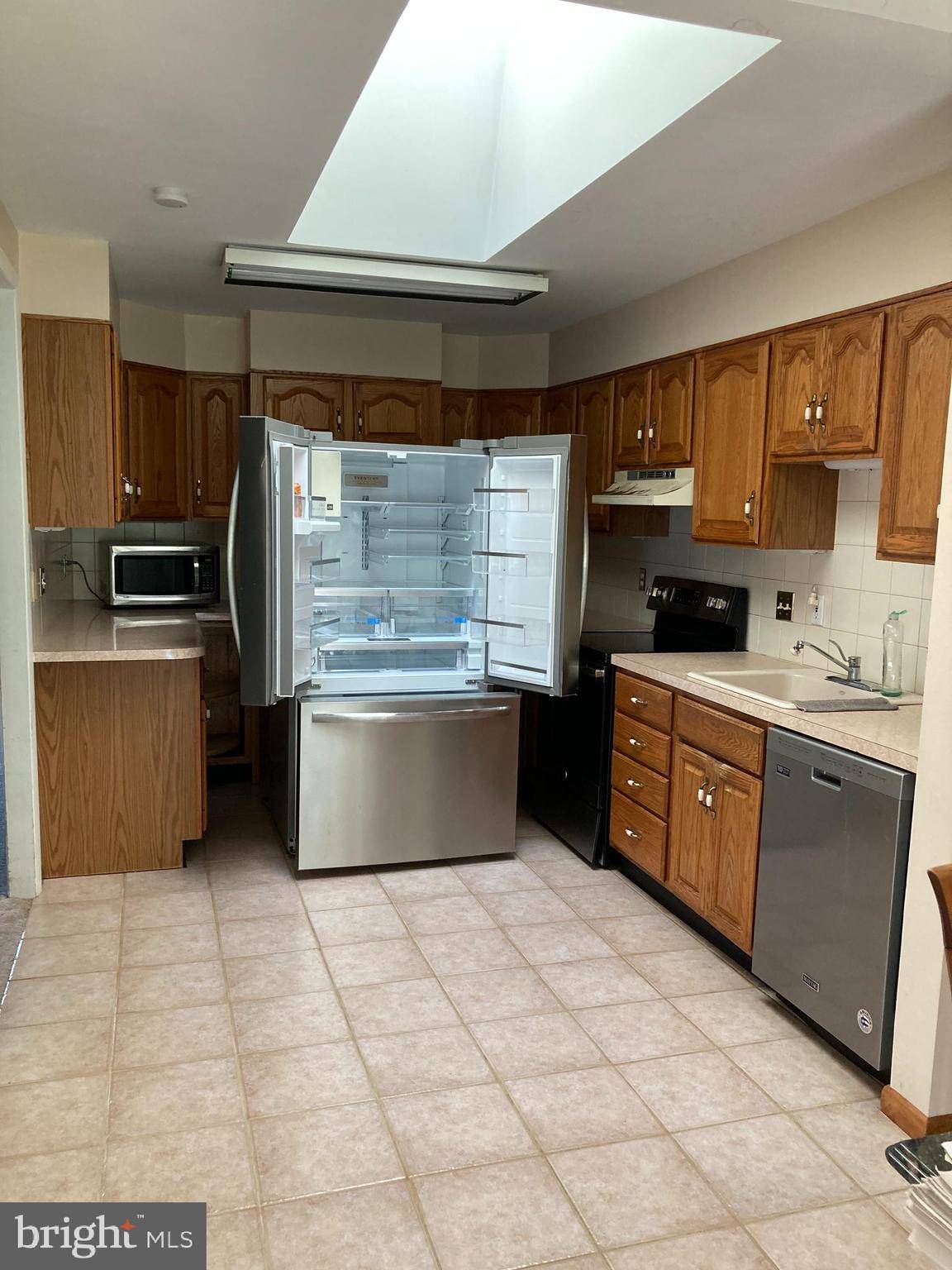 Newtown Square, PA 19073,219 LOCUST ST