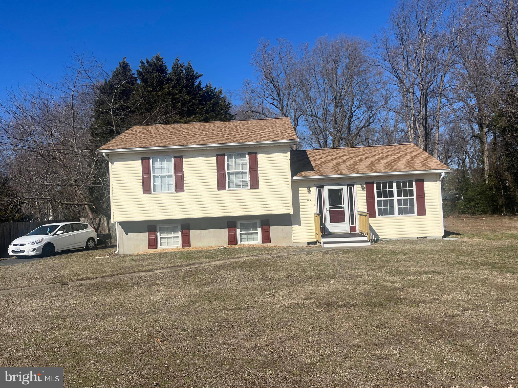 Colonial Beach, VA 22443,155 BARRACKS BEACH DR