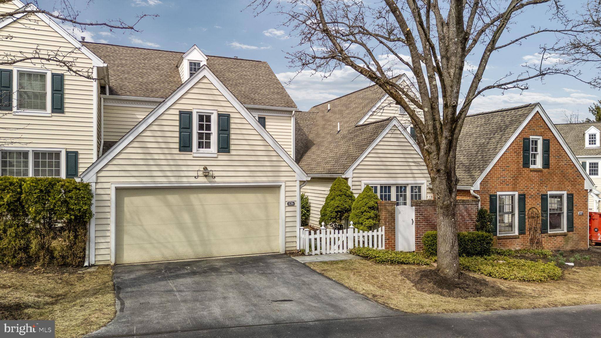 Malvern, PA 19355,126 CARTERS GROVE LN