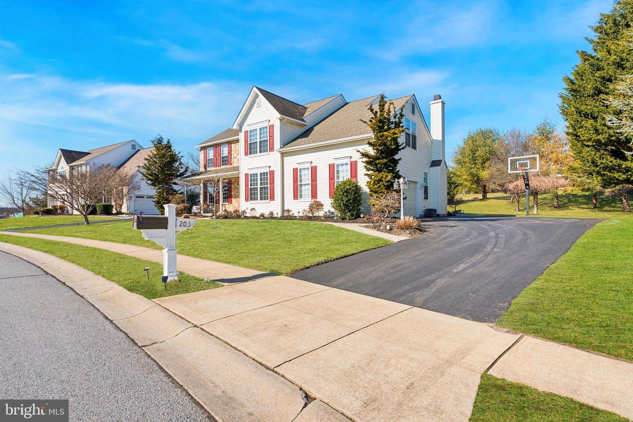 Downingtown, PA 19335,203 MONTPELIER DR