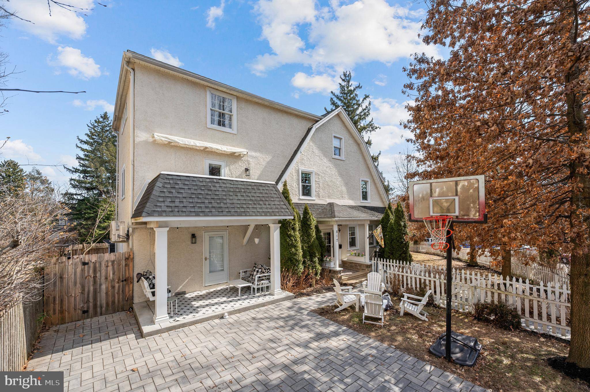 Narberth, PA 19072,517 MERWYN RD