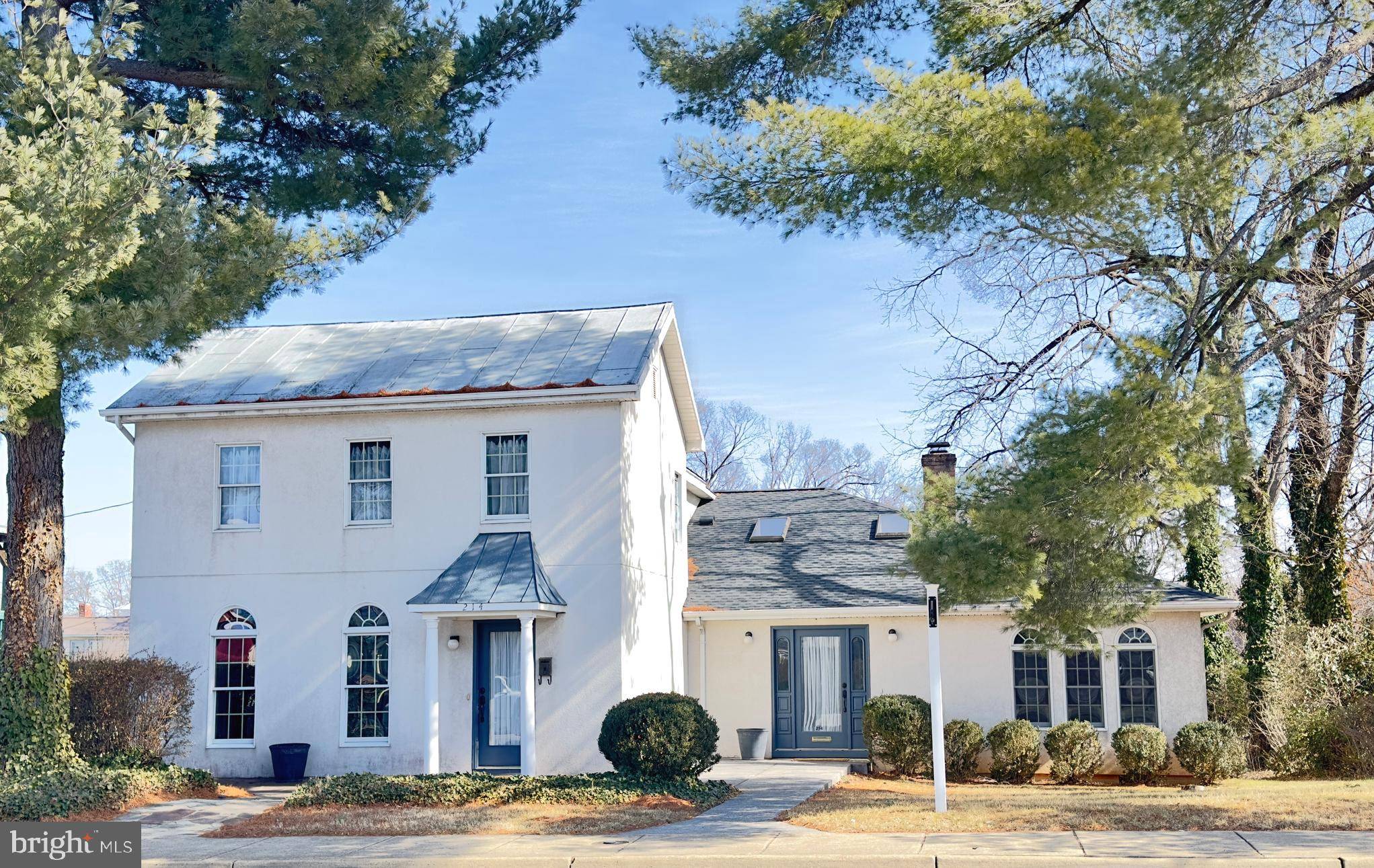 Front Royal, VA 22630,214 S ROYAL AVE