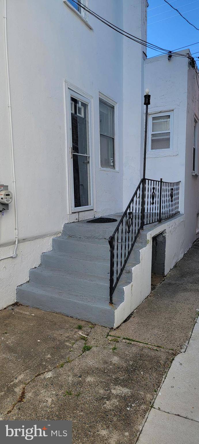 Ambler, PA 19002,272 W MAPLE #B (REAR)