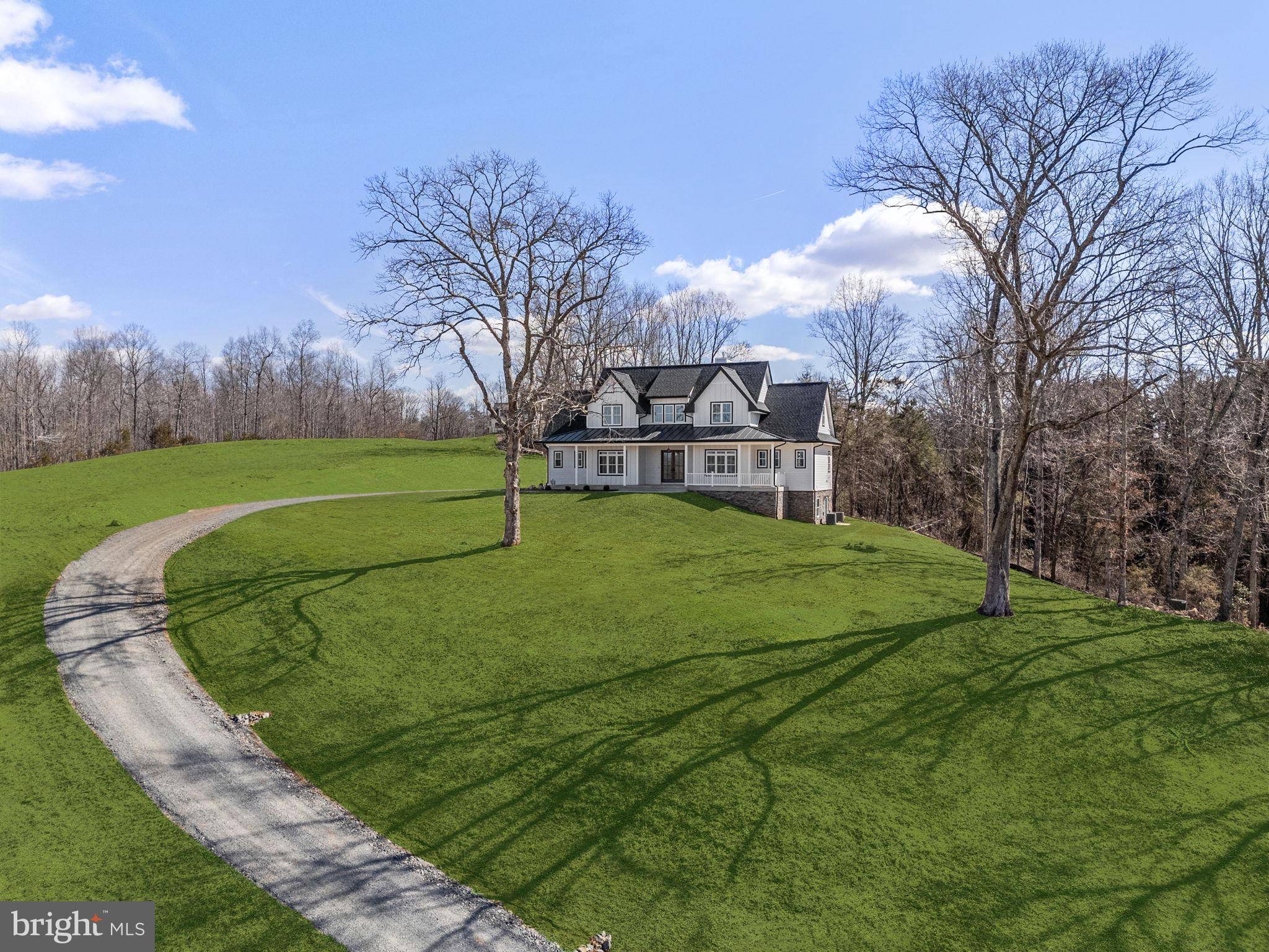 Jeffersonton, VA 22724,7039 SILK