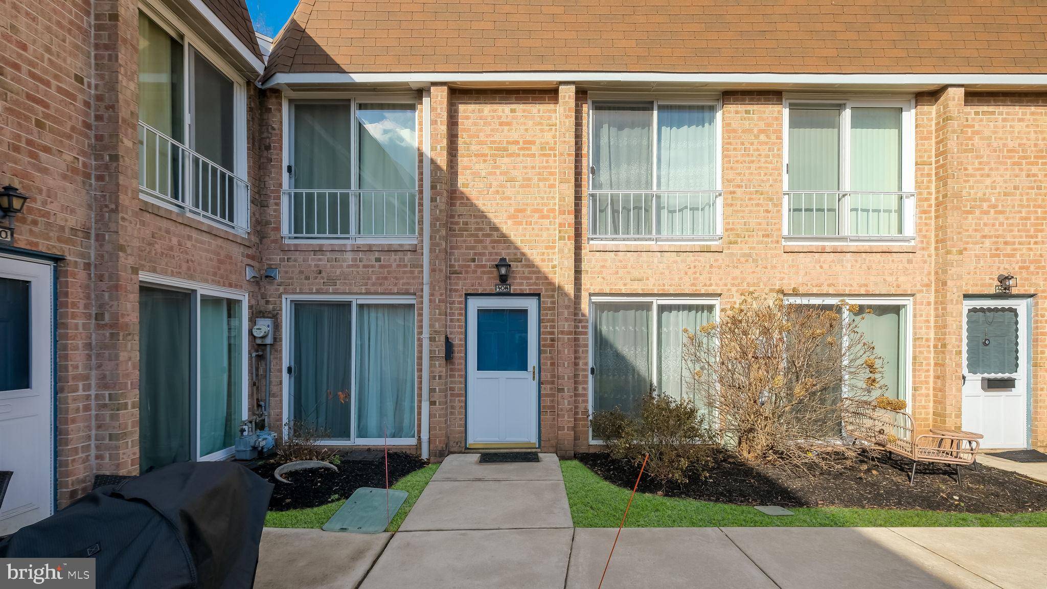 Warminster, PA 18974,408 BRANDYWINE CT
