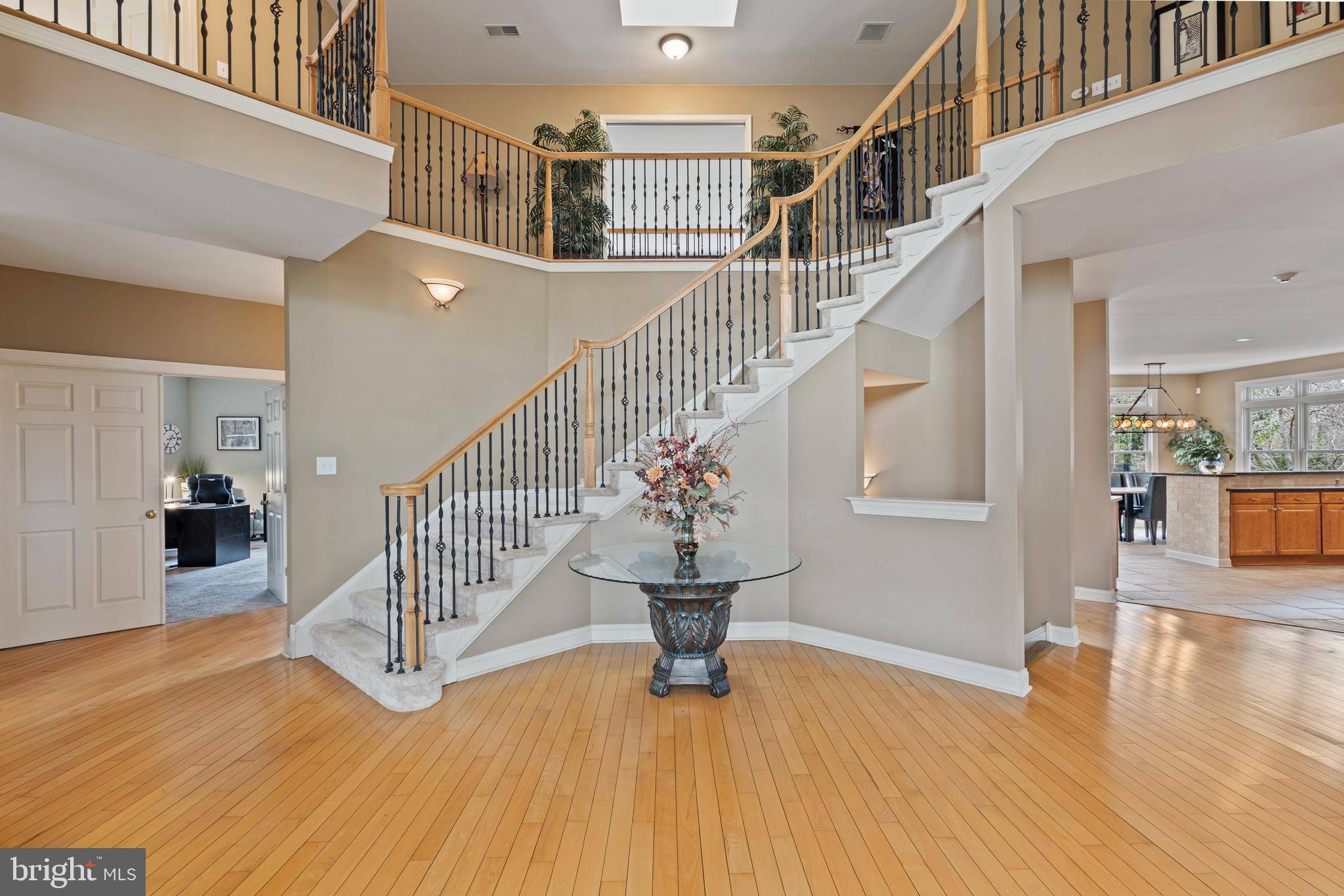 Holland, PA 18966,100 E HOLLAND RD