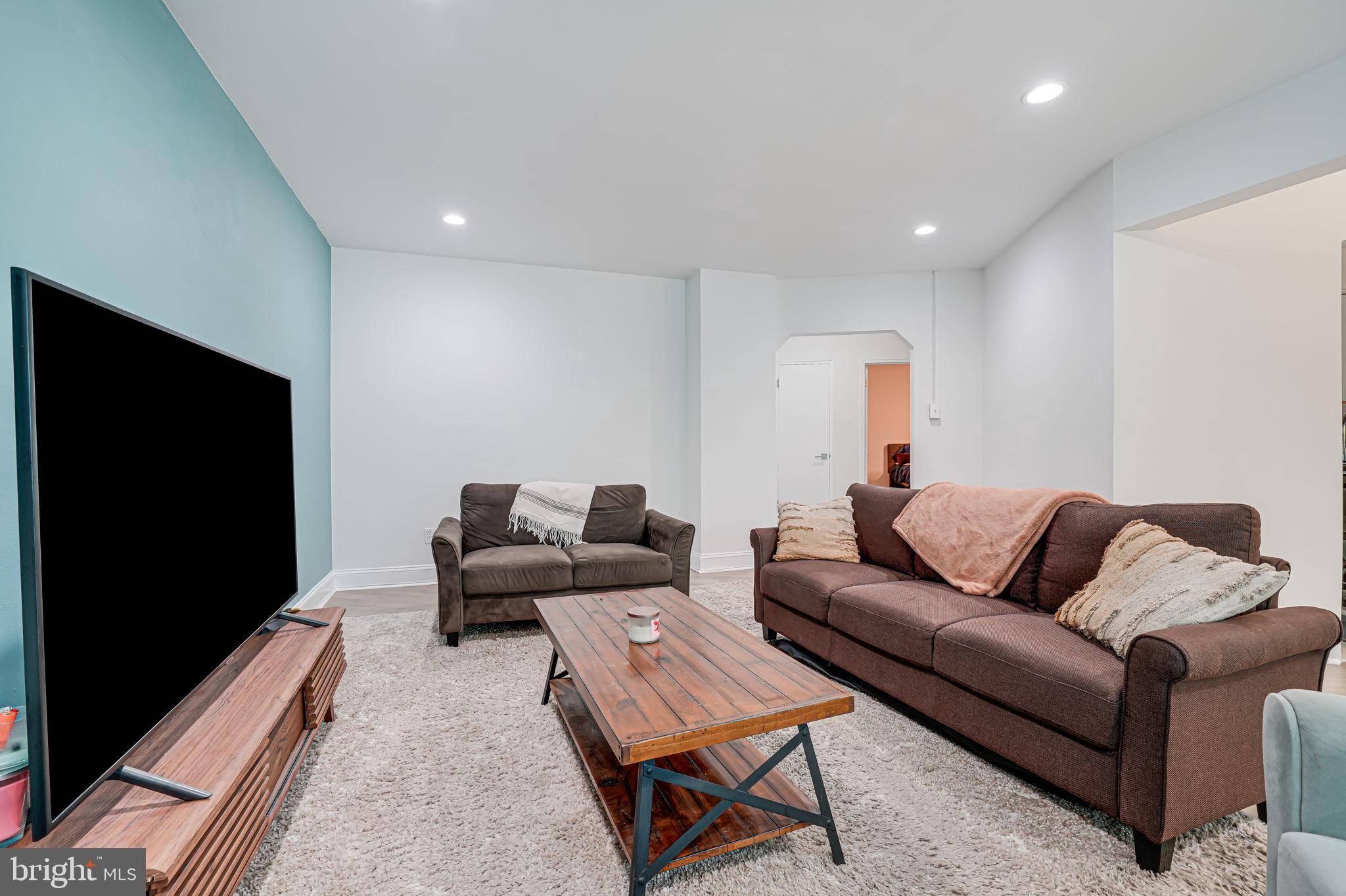 Washington, DC 20008,3701 CONNECTICUT AVE NW #108
