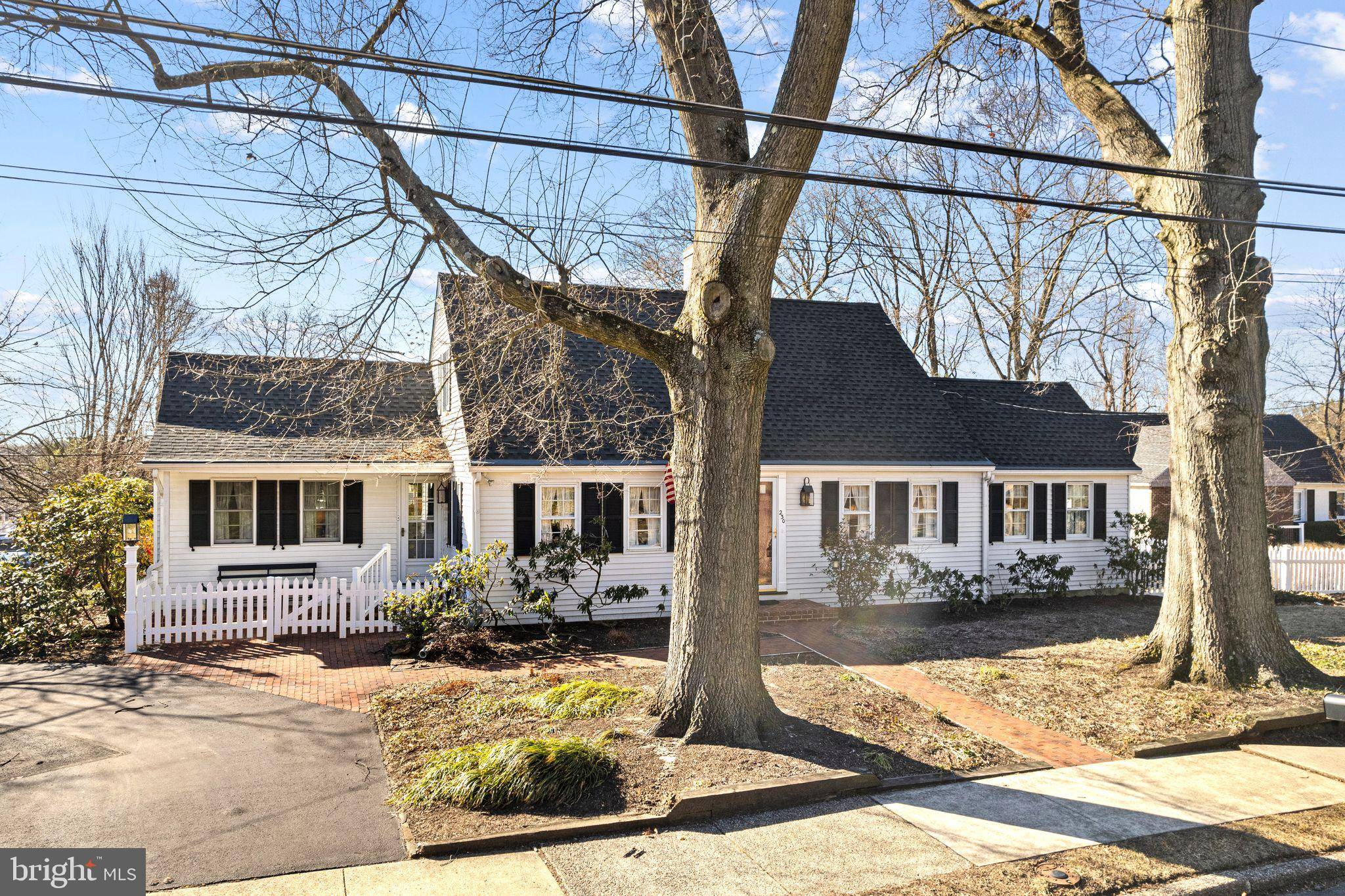 Haddonfield, NJ 08033,230 HUTCHINSON AVE