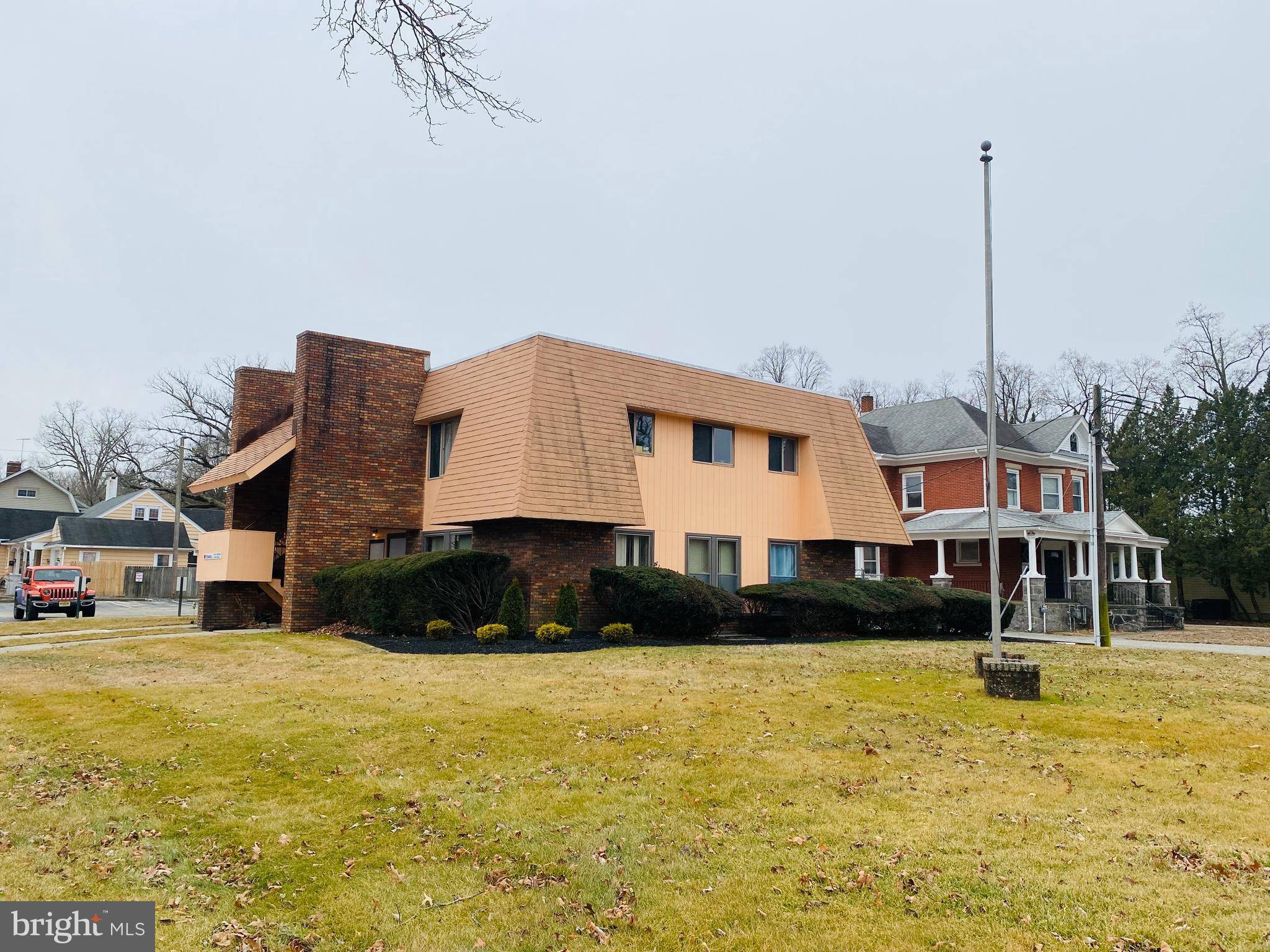 Vineland, NJ 08360,1071 E LANDIS AVE #1ST FLOOR