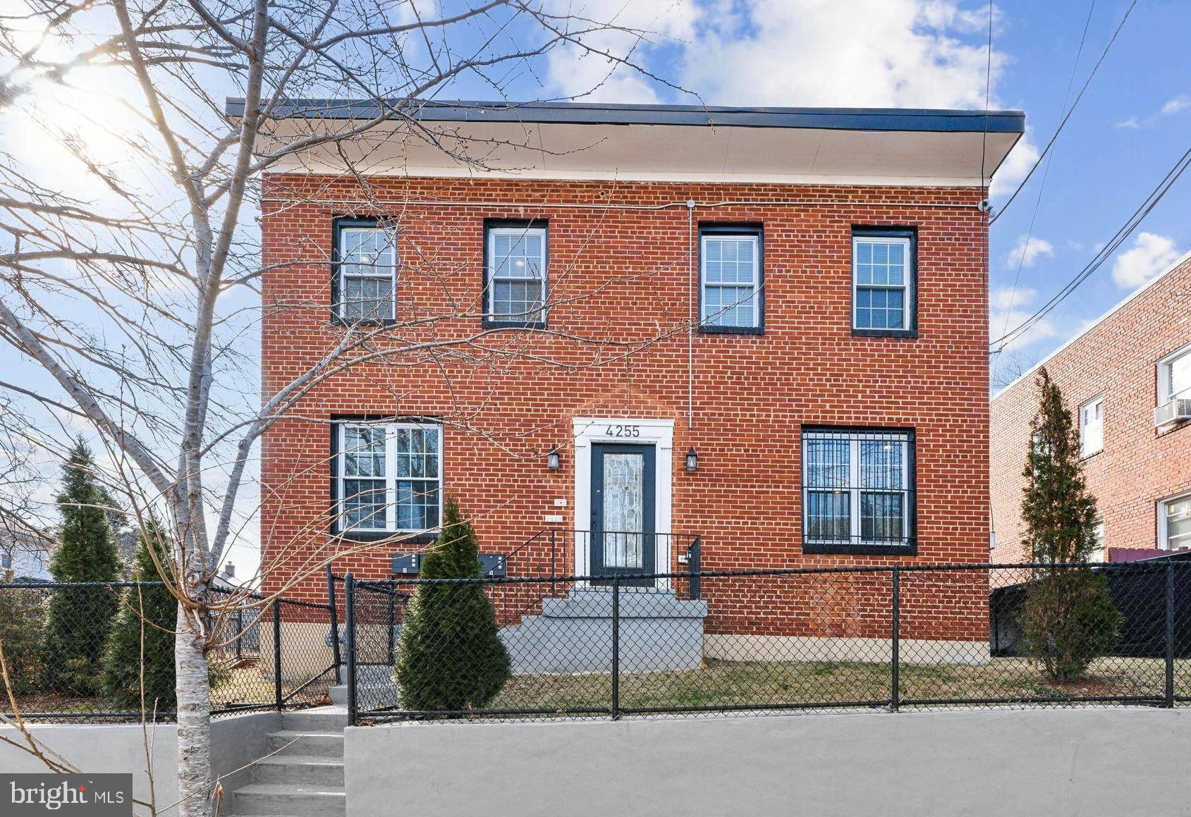 Washington, DC 20019,4255 EADS ST NE