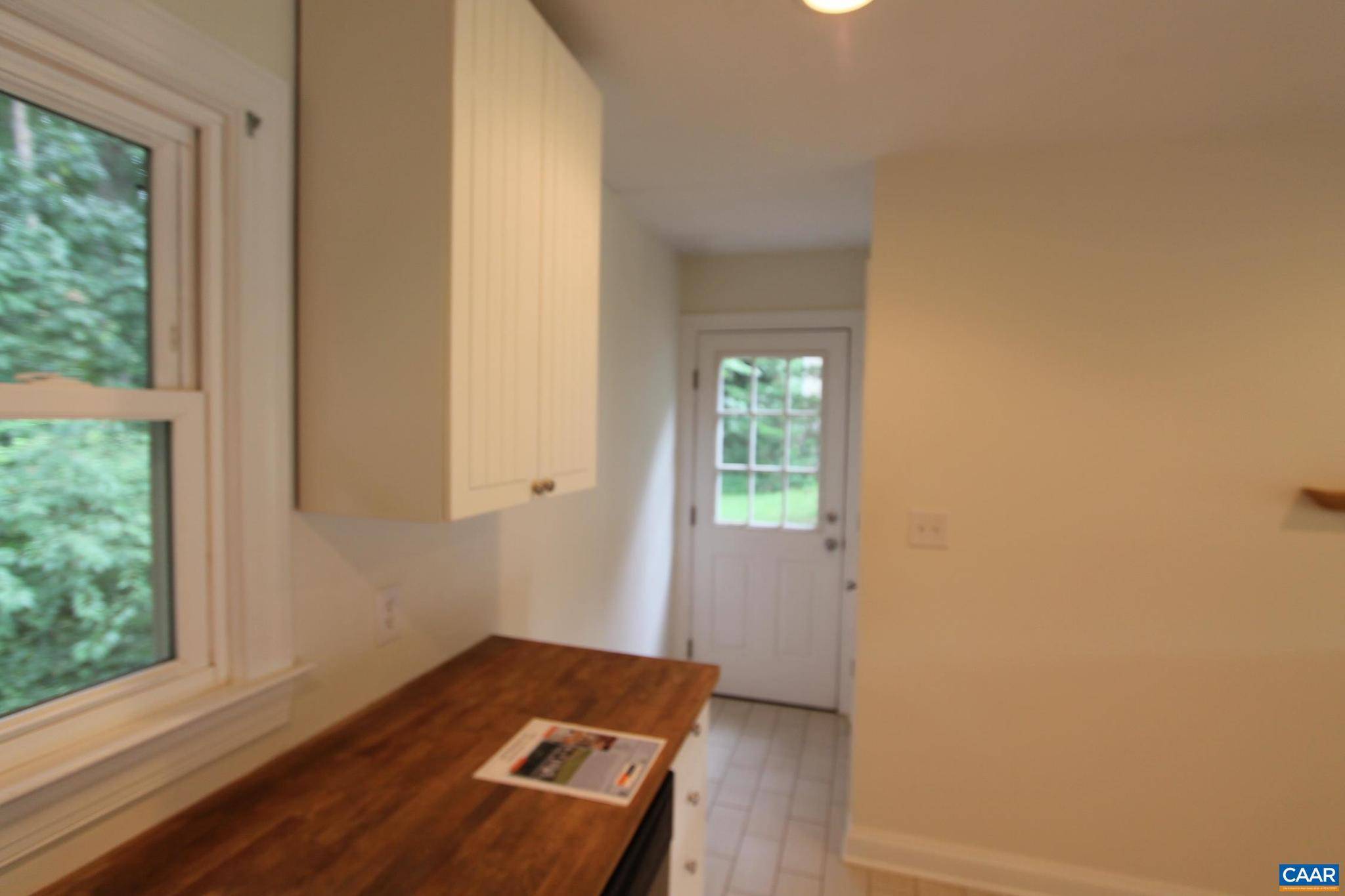 Charlottesville, VA 22901,616 ELIZABETH AVE