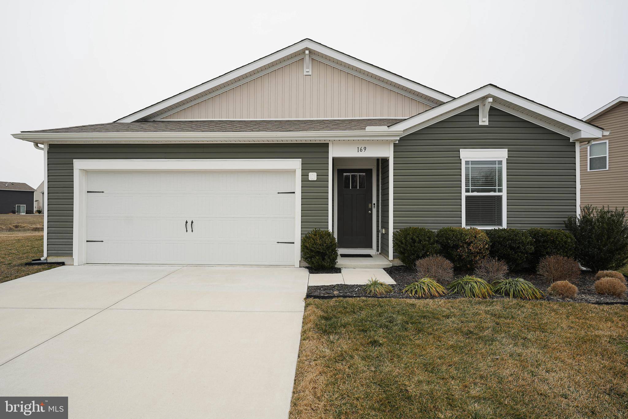 Seaford, DE 19973,169 POND VIEW LN
