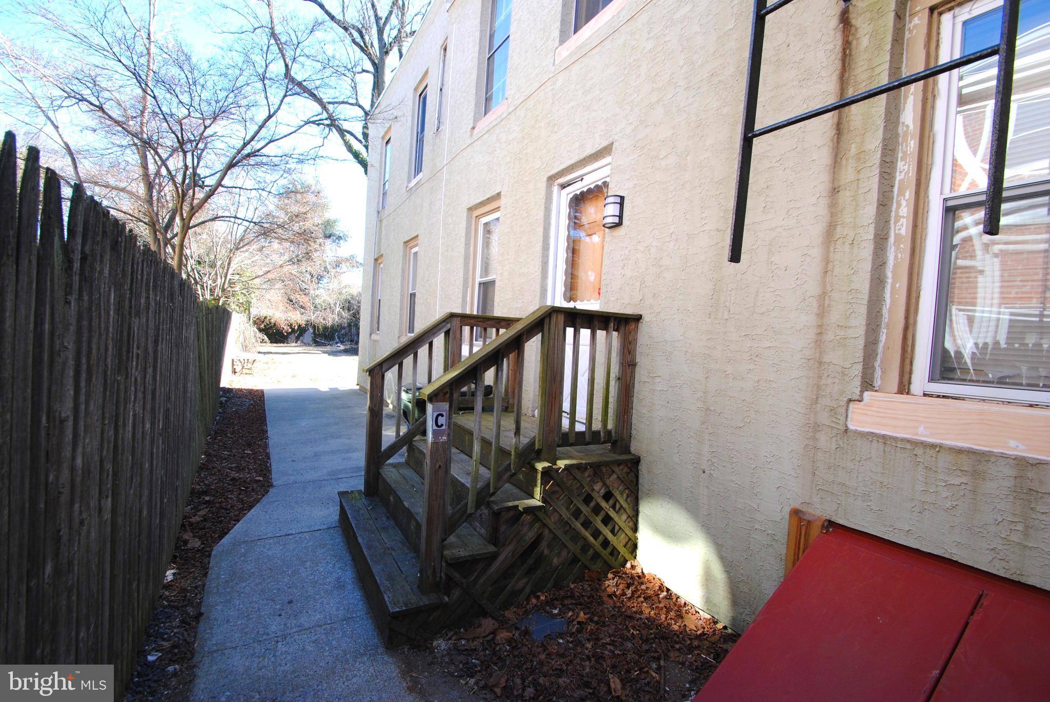 Burlington, NJ 08016,219 WOOD ST