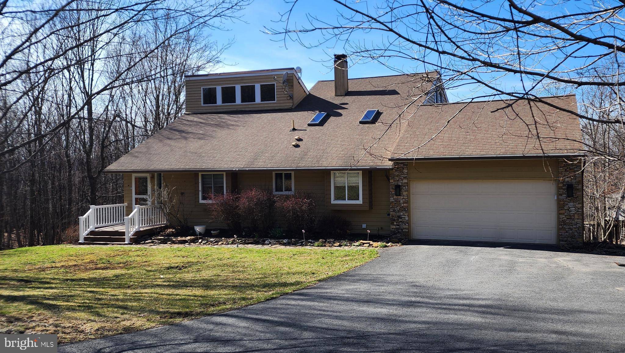 Frostburg, MD 21532,16105 SPRUCEWOOD DR