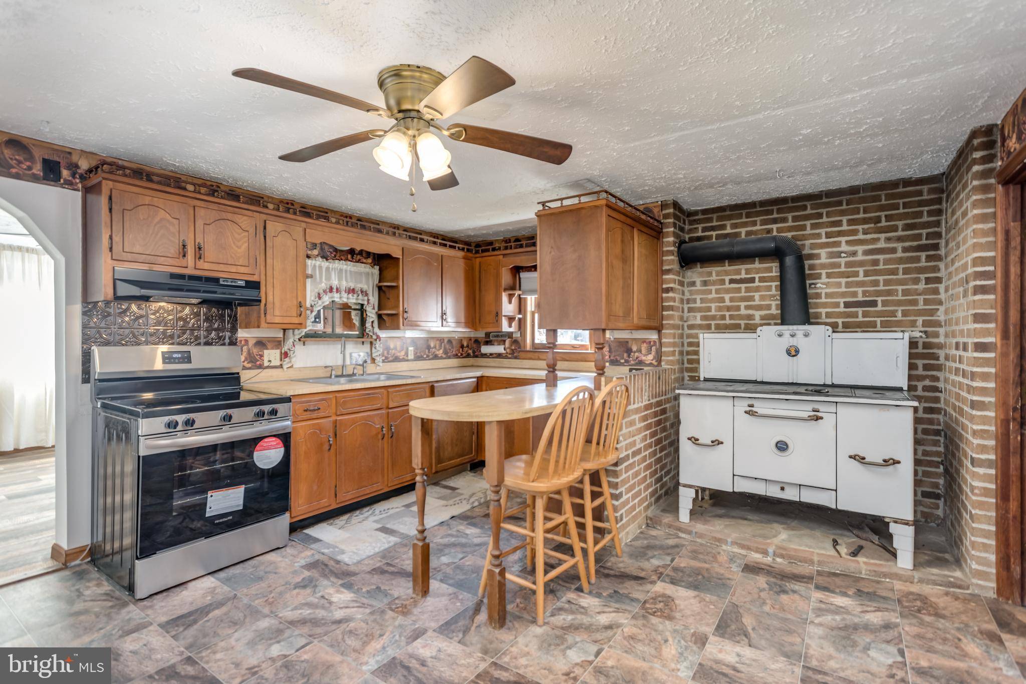Star Tannery, VA 22654,4383 TURKEY RUN RD