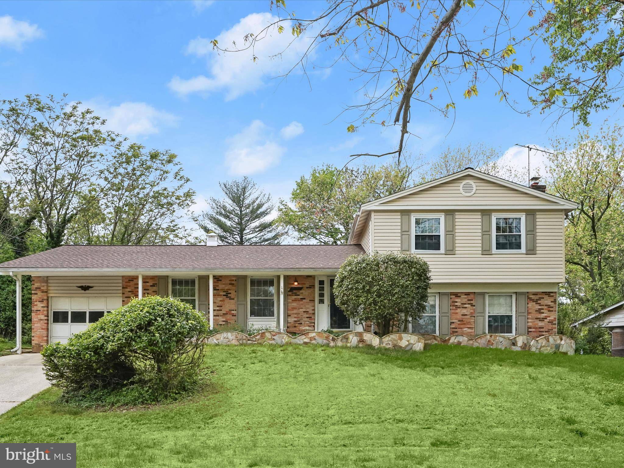 Temple Hills, MD 20748,6113 SUMMERHILL RD