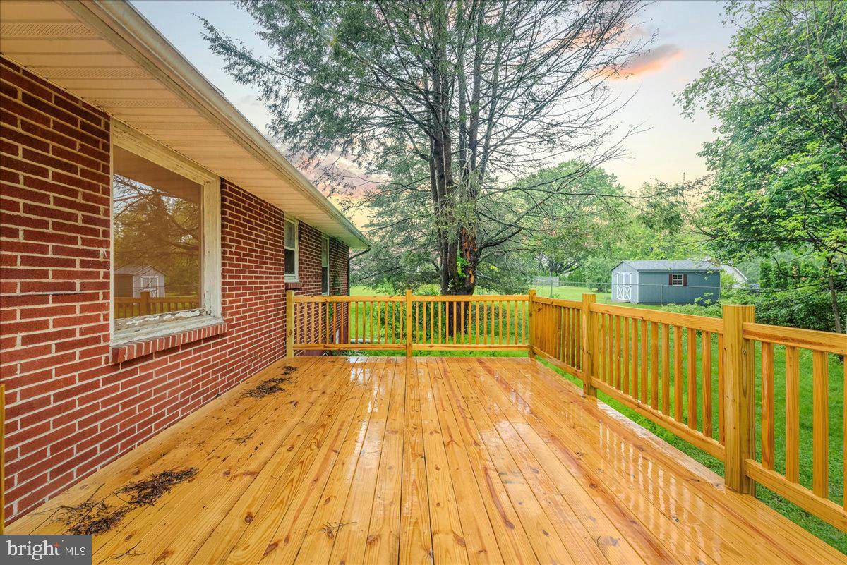 Woodbridge, VA 22191,16309 SANDY RIDGE CT