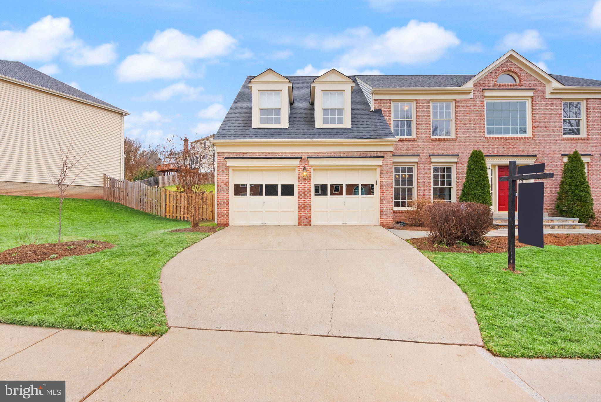 Clifton, VA 20124,6833 COMPTON HEIGHTS CIR