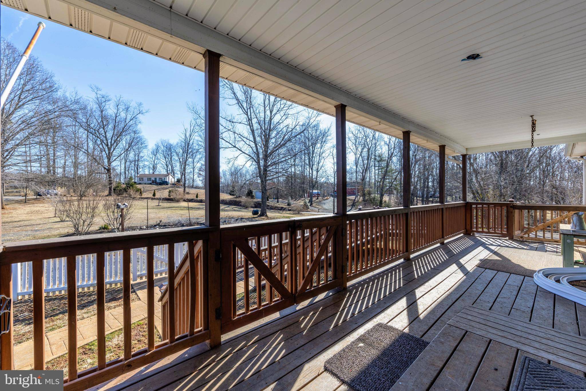 Reva, VA 22735,3277 CABIN RD