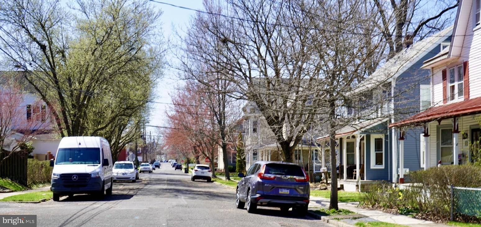 Doylestown, PA 18901,101 DECATUR ST