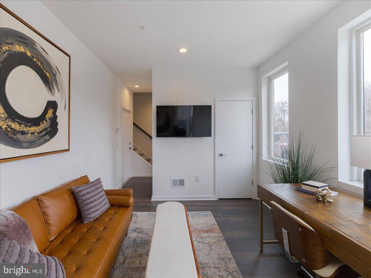 Philadelphia, PA 19125,3010 E CUMBERLAND LANE