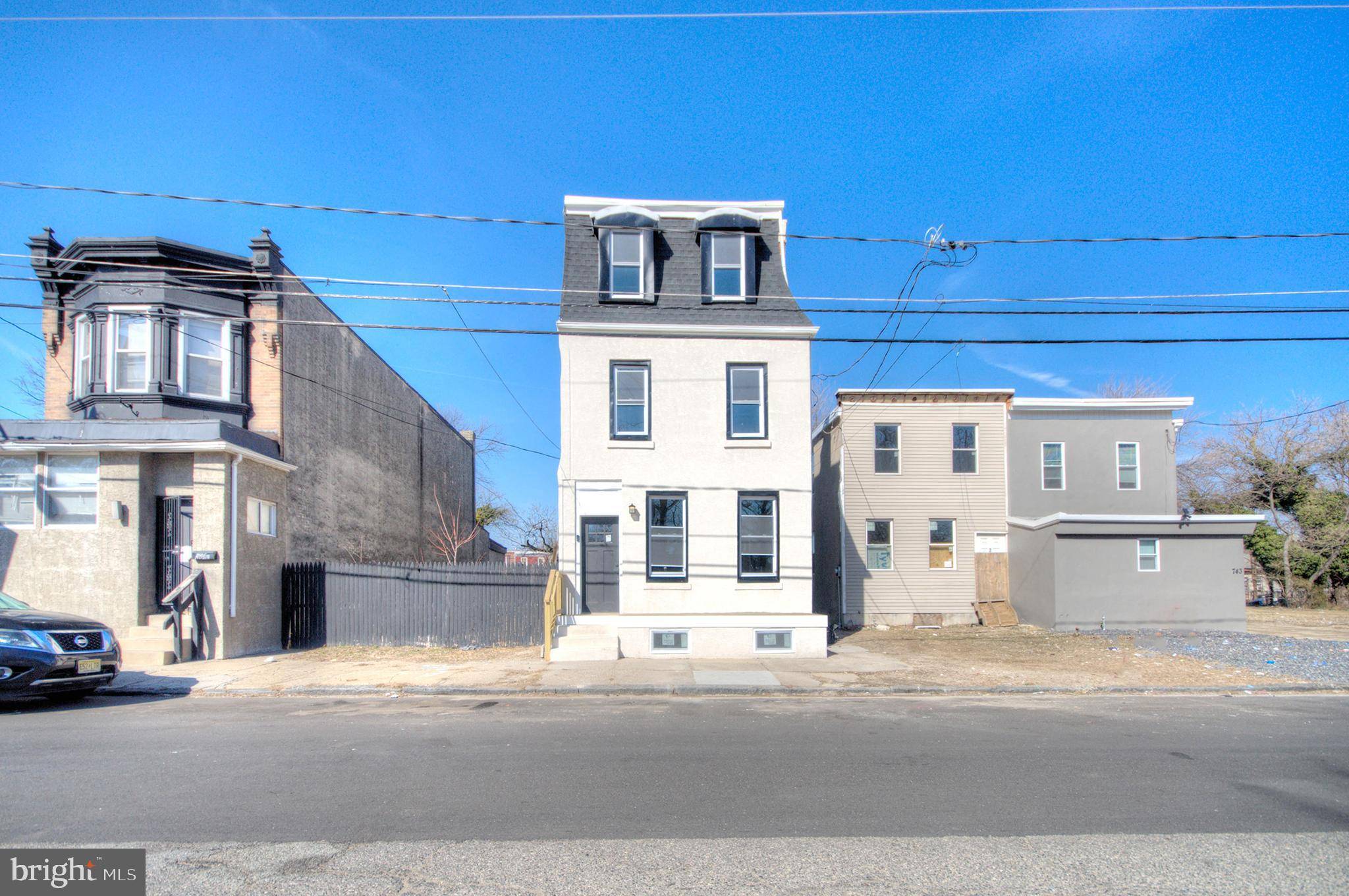 Camden, NJ 08103,739 WALNUT ST