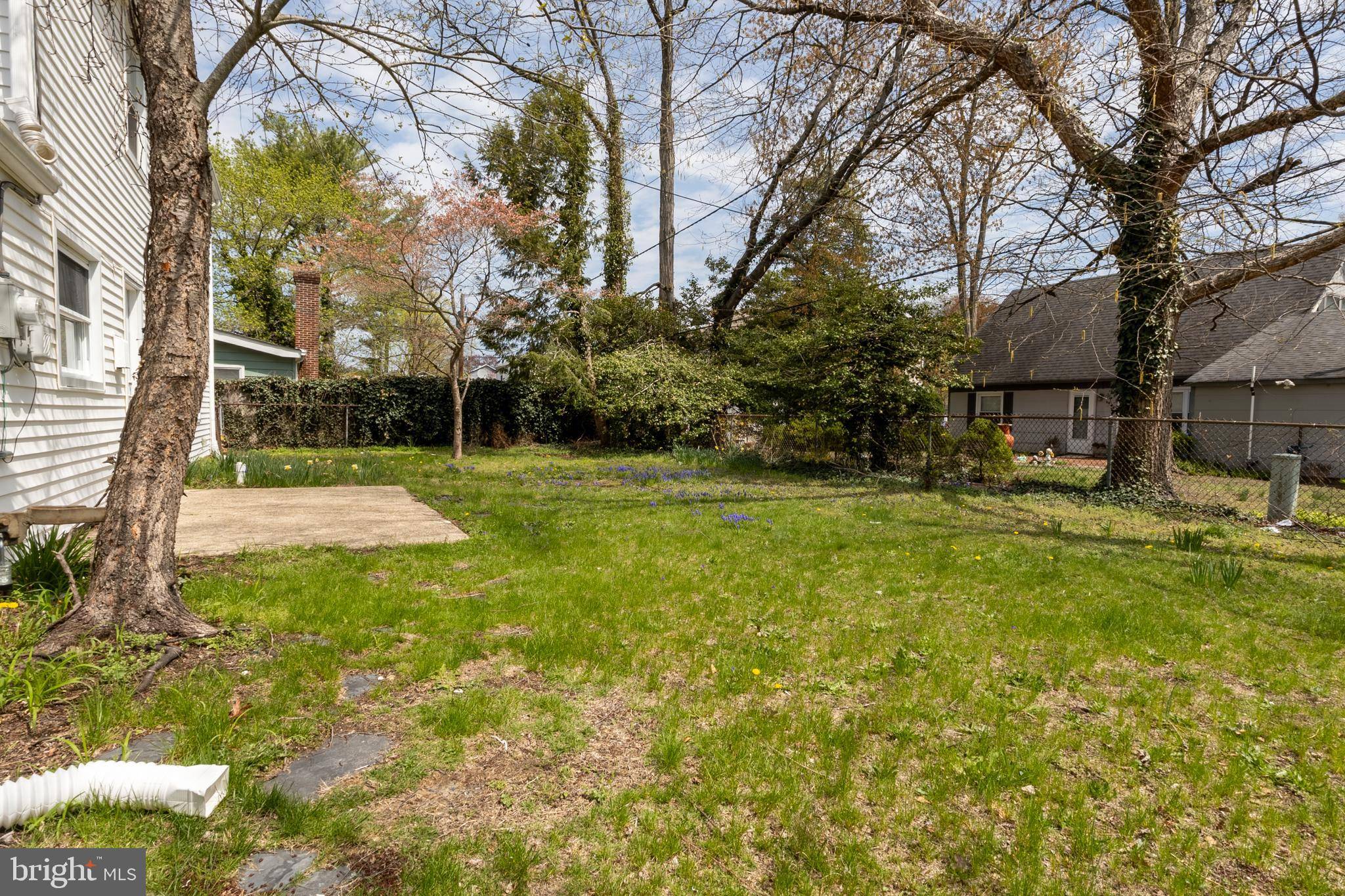 Willingboro, NJ 08046,8 BUXMONT LN