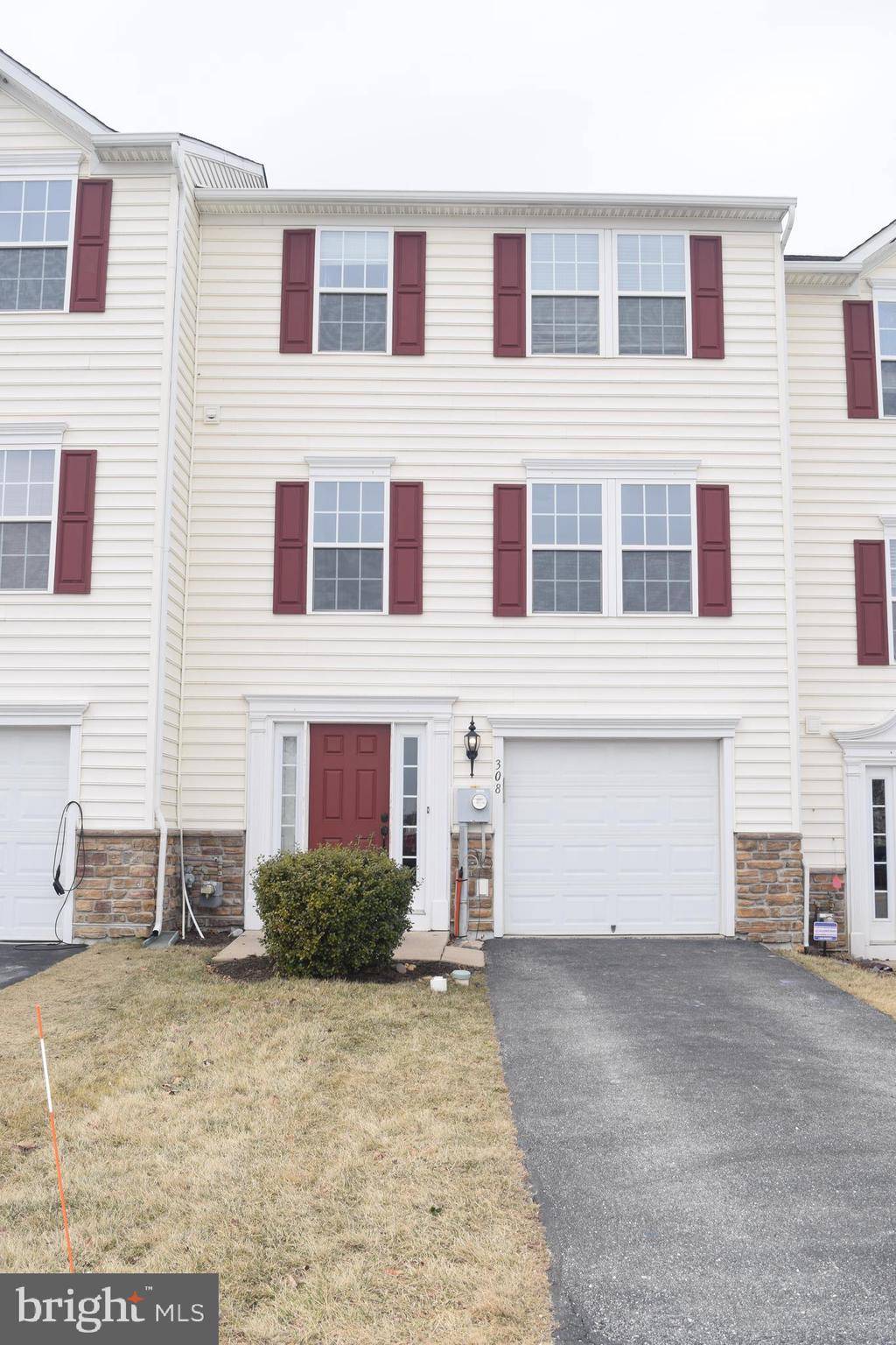 Coatesville, PA 19320,308 LAROSE DR