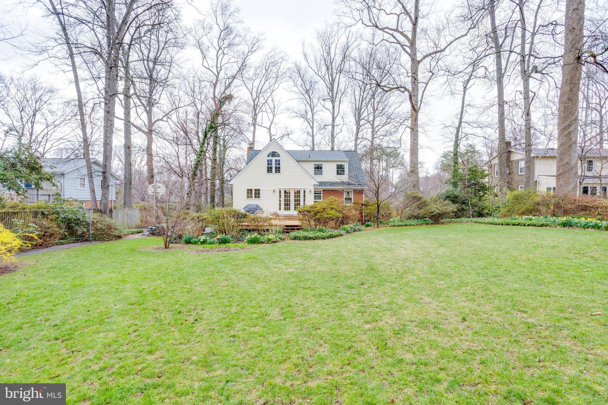 Burke, VA 22015,8901 BURKE RD