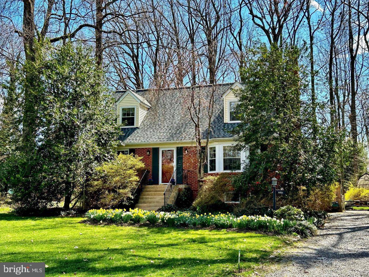 Burke, VA 22015,8901 BURKE RD