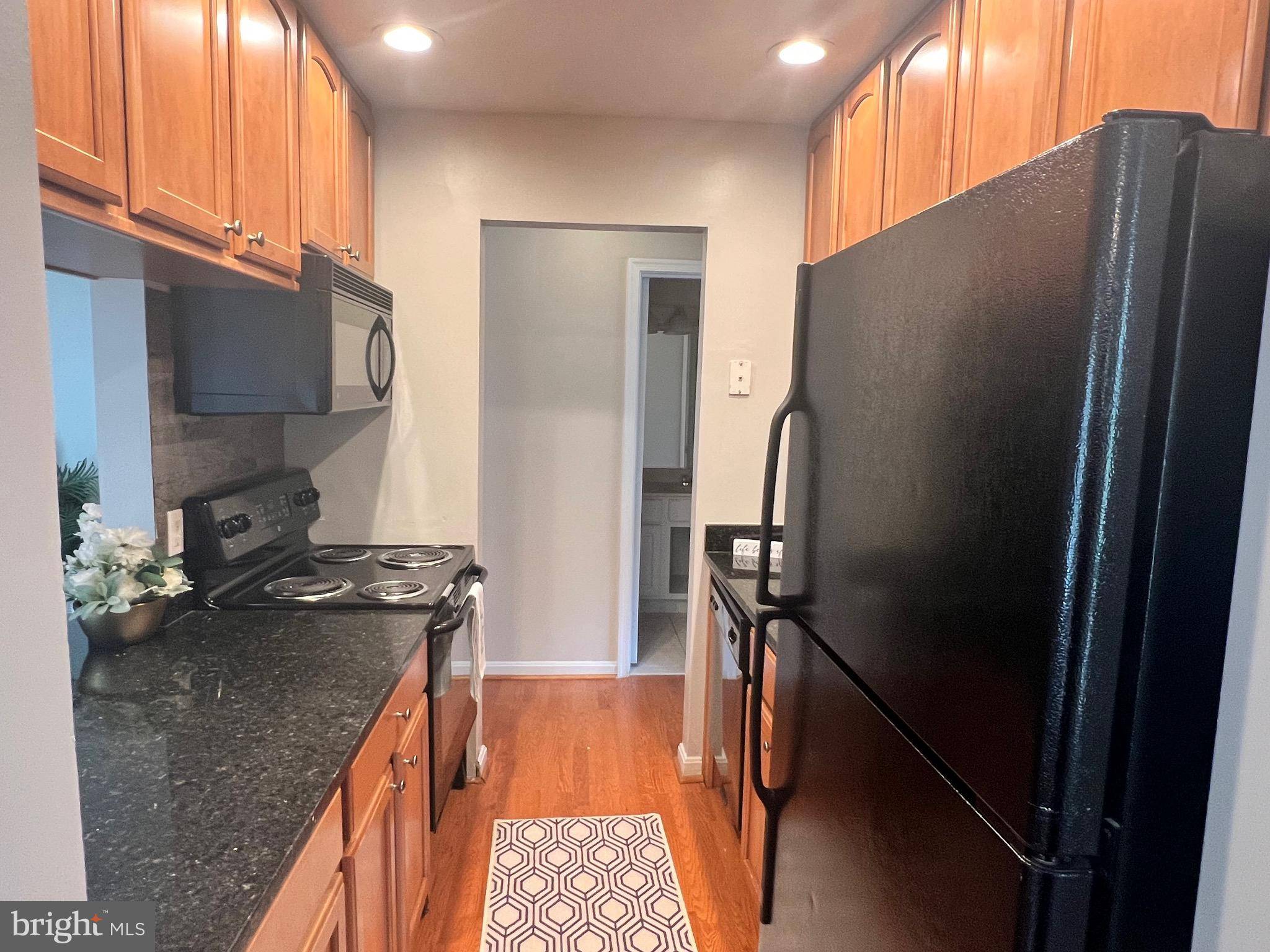 Sterling, VA 20165,125 WESTWICK CT #6