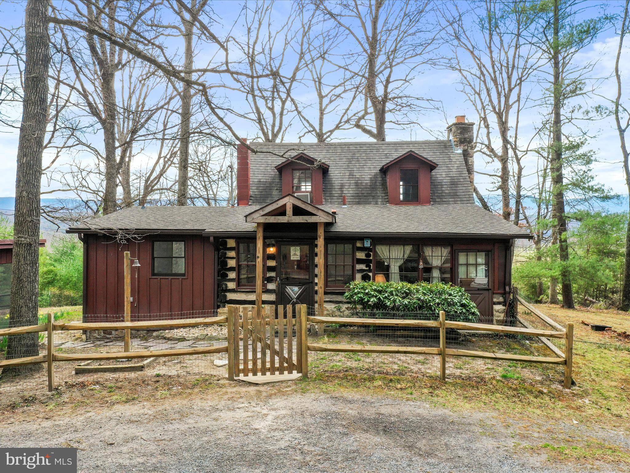 Wardensville, WV 26851,3387 STATE ROAD 259 N