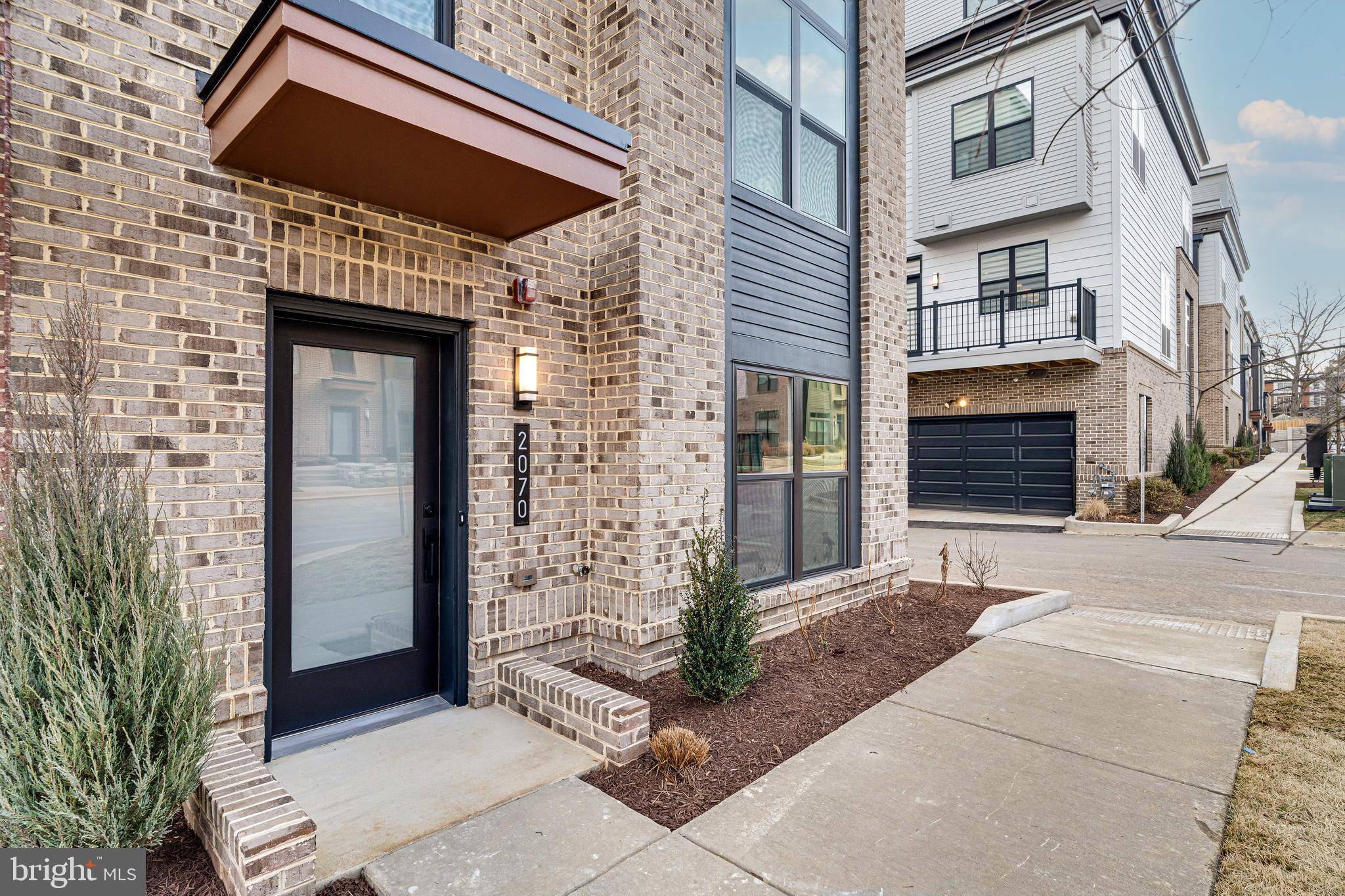 Falls Church, VA 22043,2070 TYSONS RIDGELINE RD