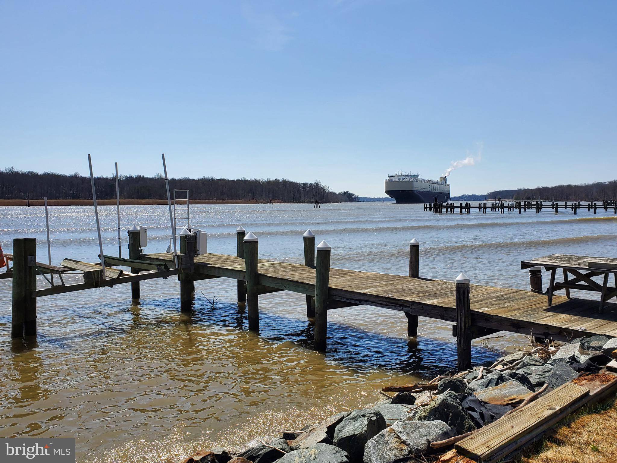Elkton, MD 21921,64 S SHORE RD