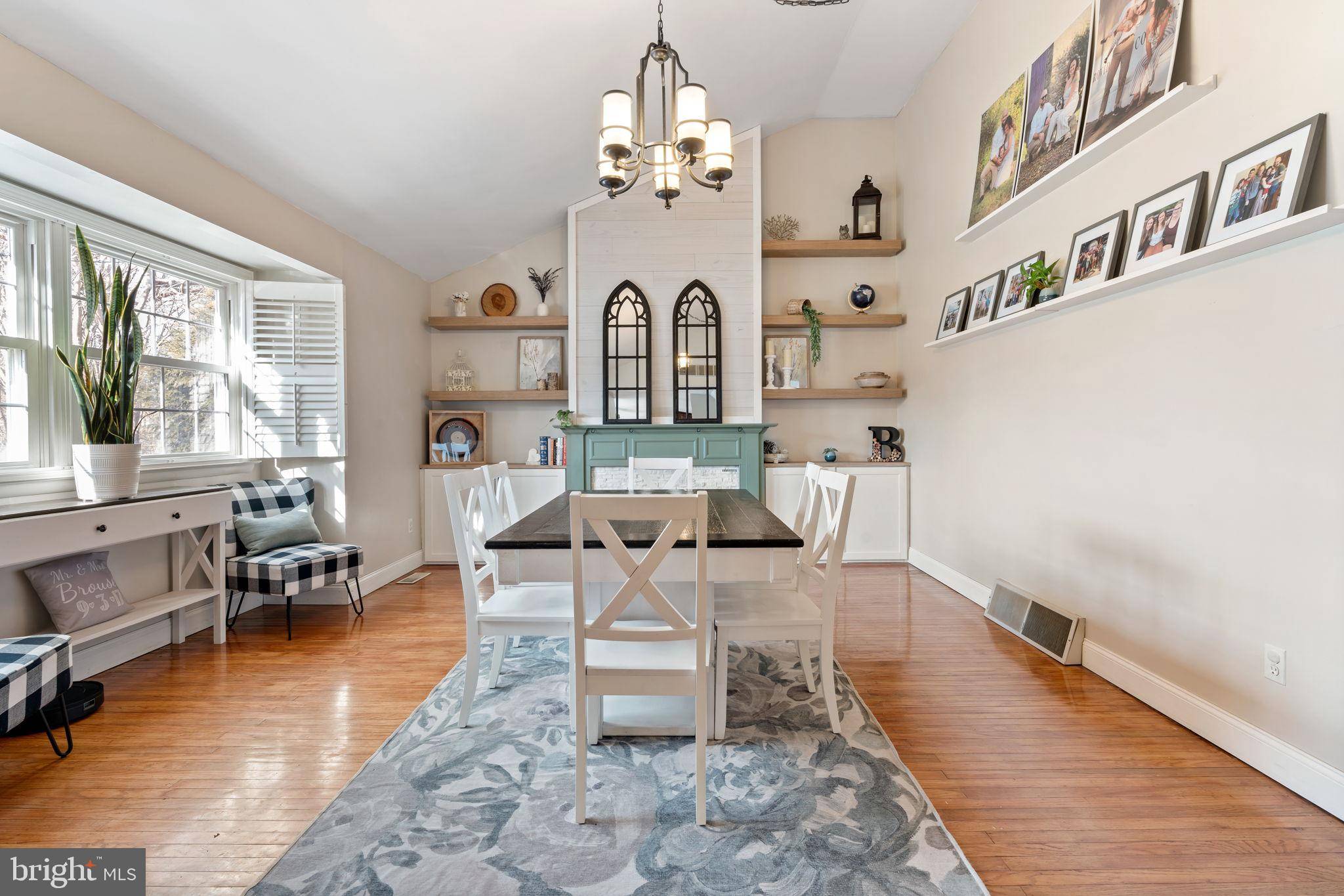 Audubon, PA 19403,1120 THRUSH LN