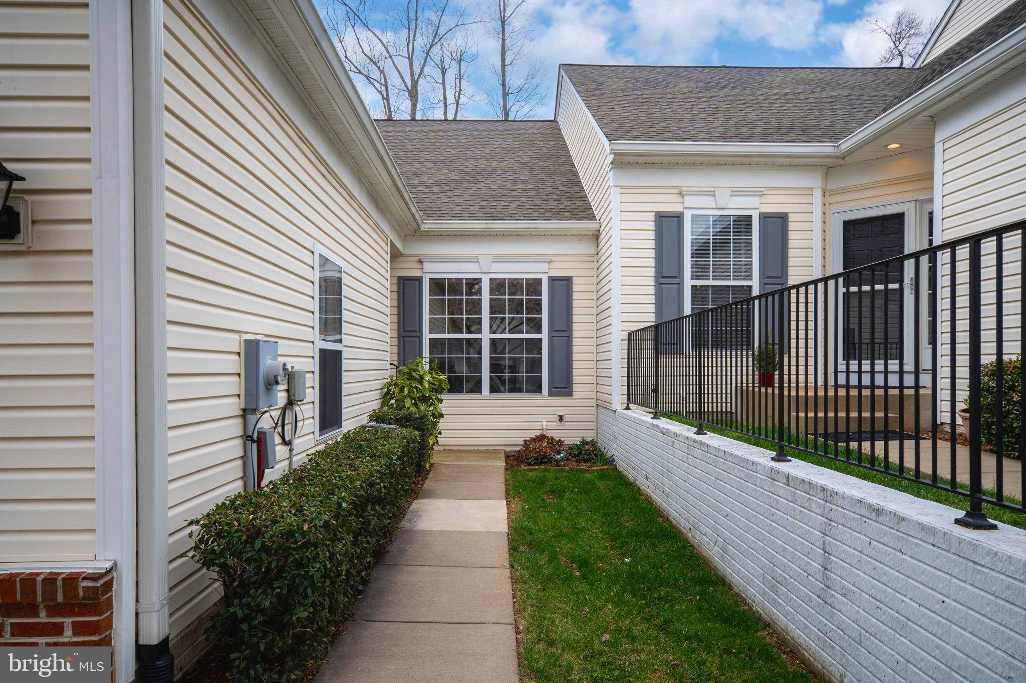 Fredericksburg, VA 22406,94 ASPEN HILL DR #23-2