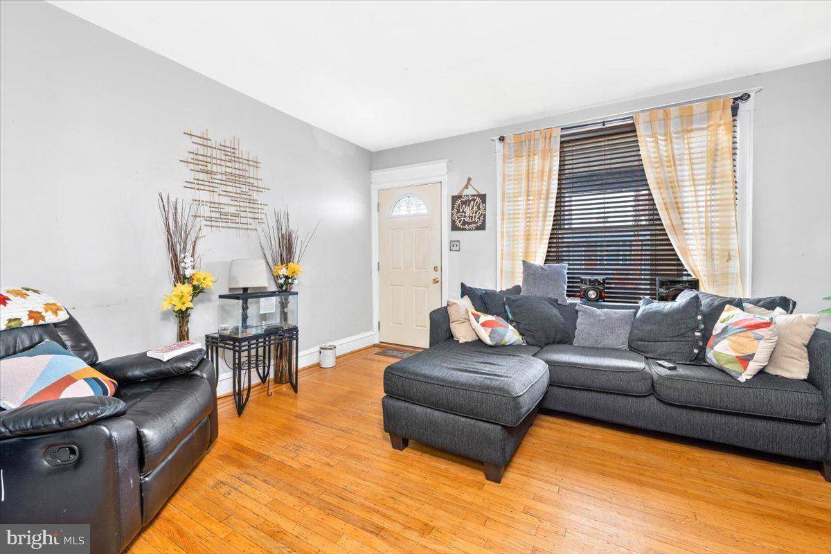 Philadelphia, PA 19124,3936 GLENDALE ST