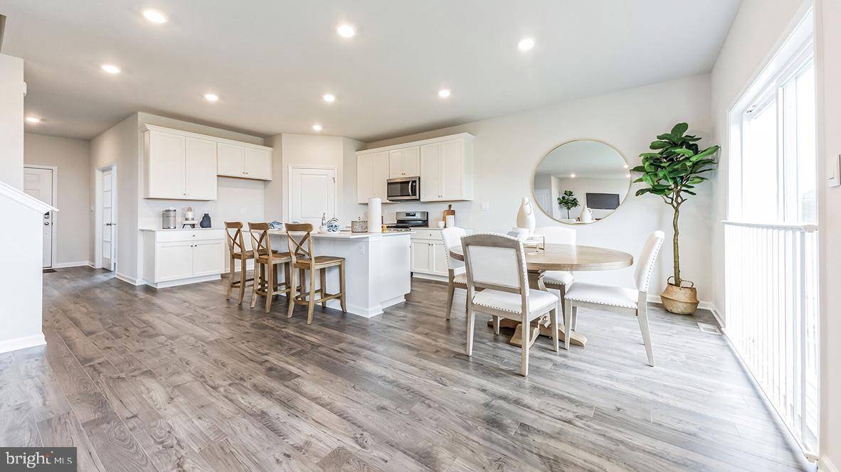 Columbia, PA 17512,137 ERICA LN
