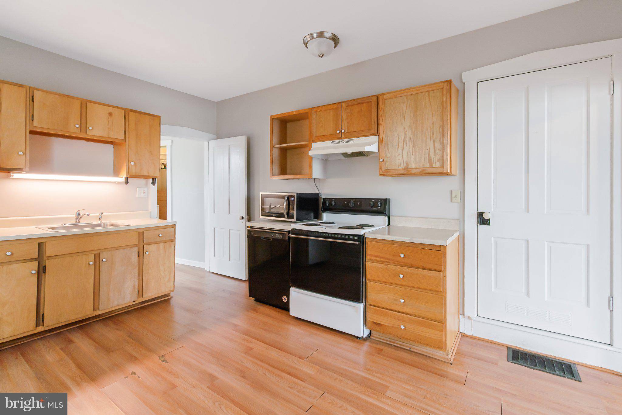 Elizabethtown, PA 17022,106 E WASHINGTON ST