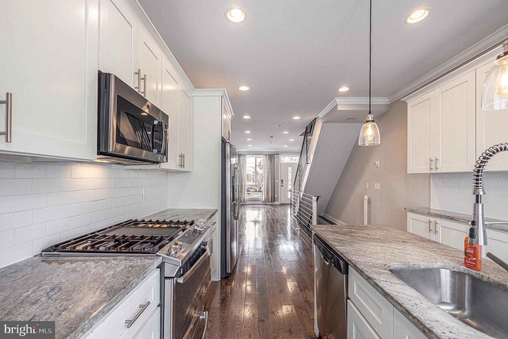 Philadelphia, PA 19148,604 DUDLEY ST